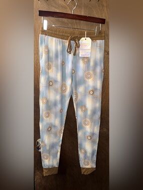 BOMB PARTY | Lounge Reveal Joggers Halo - “Crown of Light”